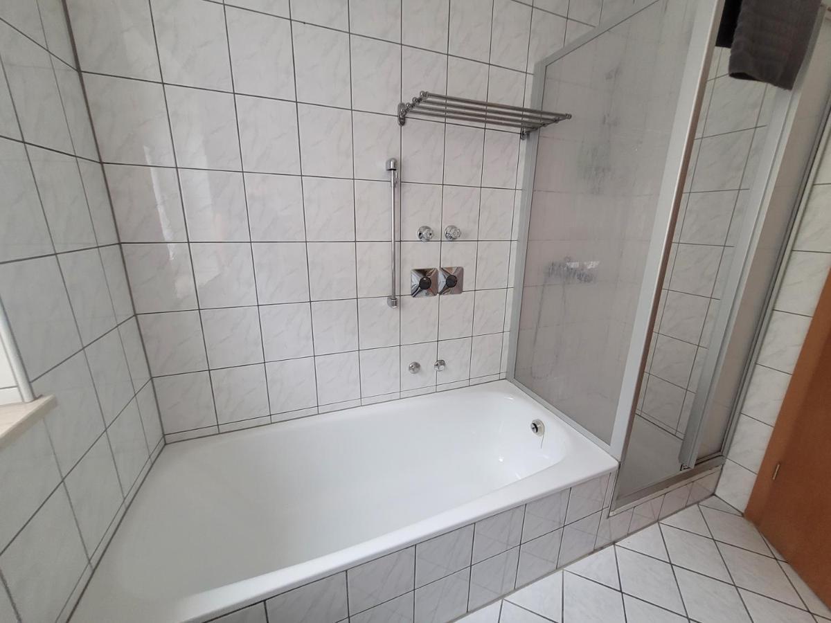Ferienwohnung Unterneukirchen Mit Garten-Terrasse Buitenkant foto