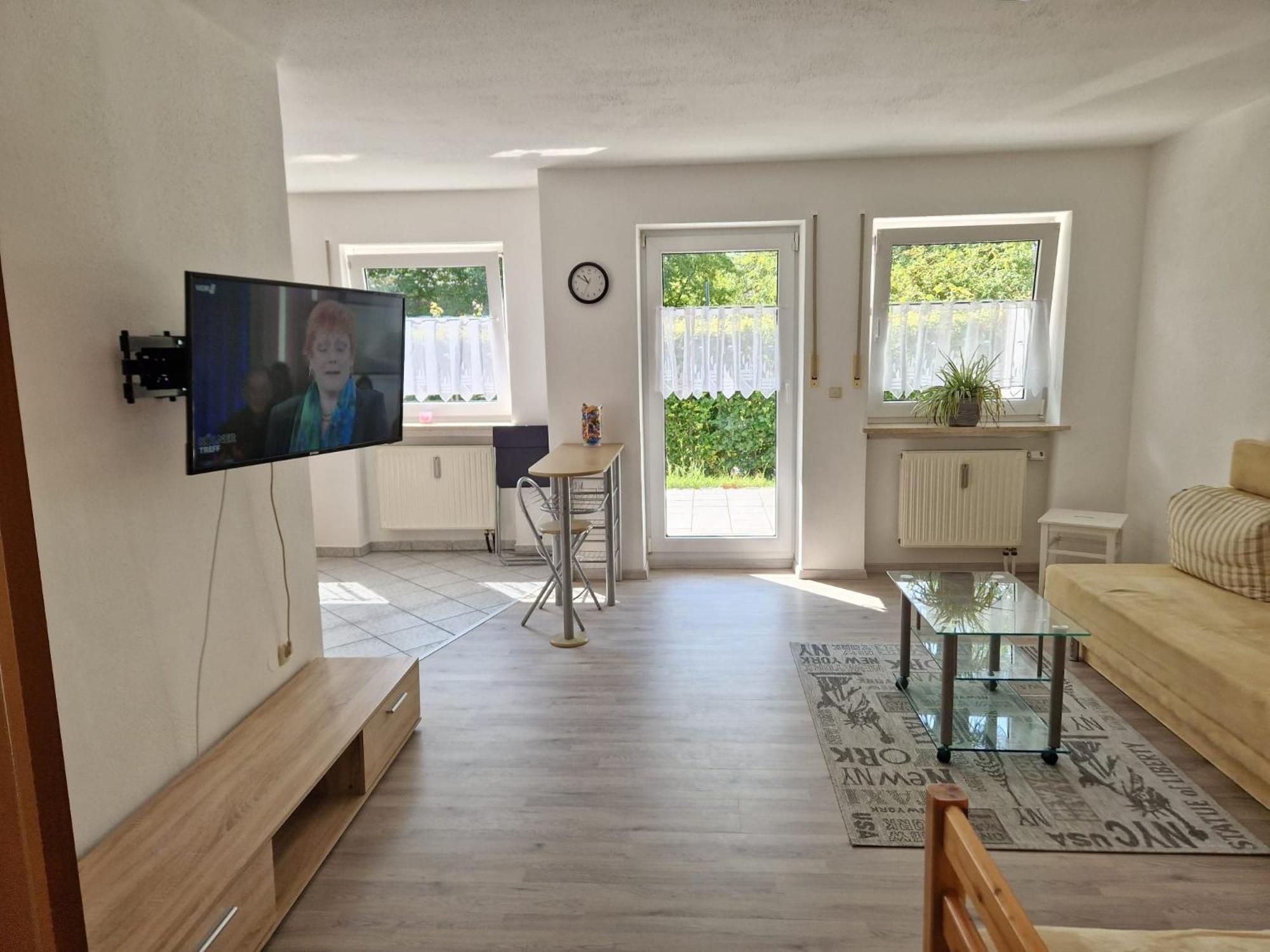 Ferienwohnung Unterneukirchen Mit Garten-Terrasse Buitenkant foto
